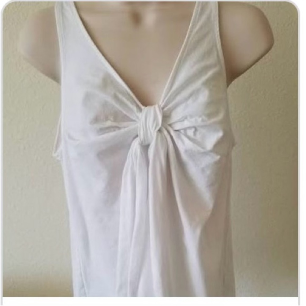 Tie front white tank